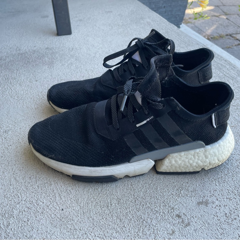 Adidas Men's Black and White Sneakers